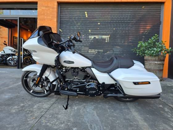 HARLEY-DAVIDSON ROAD GLIDE 